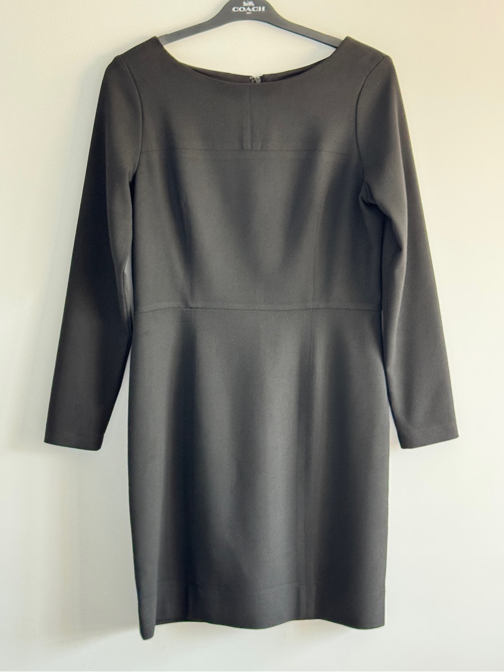 Shoshanna Black Long Sleeve Sheath Dress
Women's Size 10